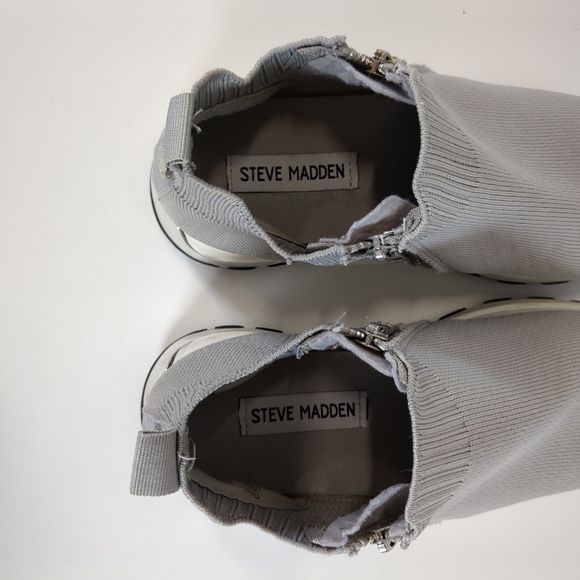 Steve Madden Omah gray knit slip on side zip shoes, size 6.5 - Picture 11 of 13